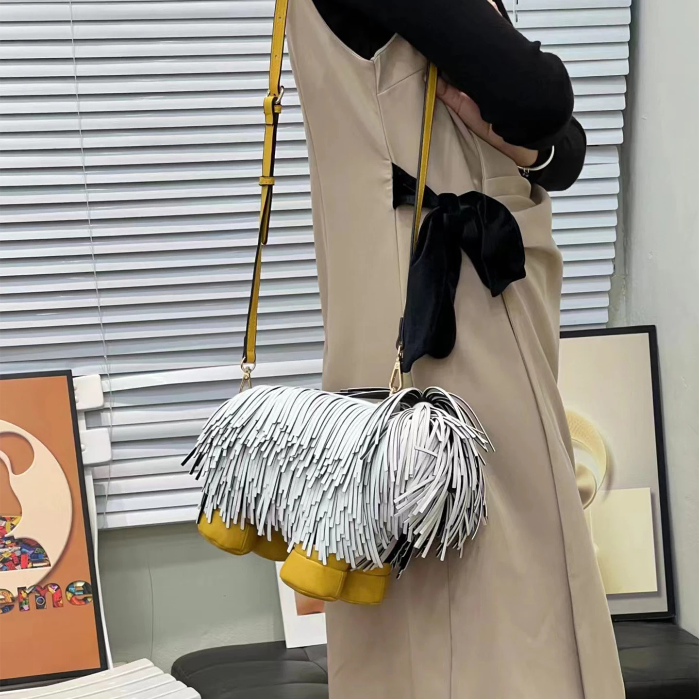 Women'S Bags New Look - حقيبة جديدة على شكل جرو مع