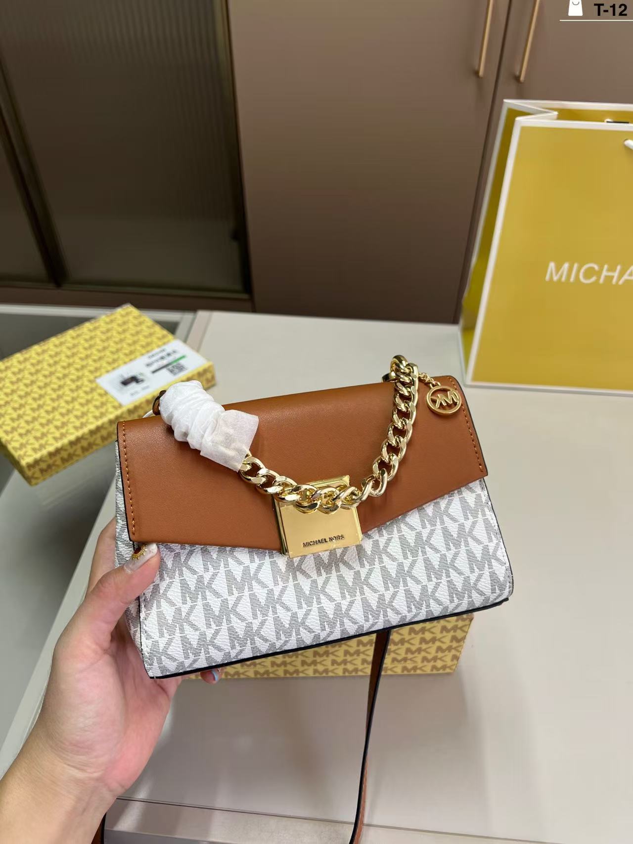 Women'S Bags Of Michael Kors - حقيبة كتف نسائية فاخرة جديدة تمامًا