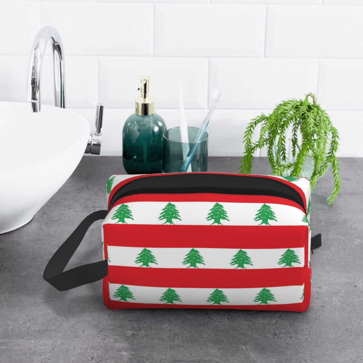 حقيبة مكياج بتصميم علم لبنان،  - مراجعة Women Bags Lebanon وسعره