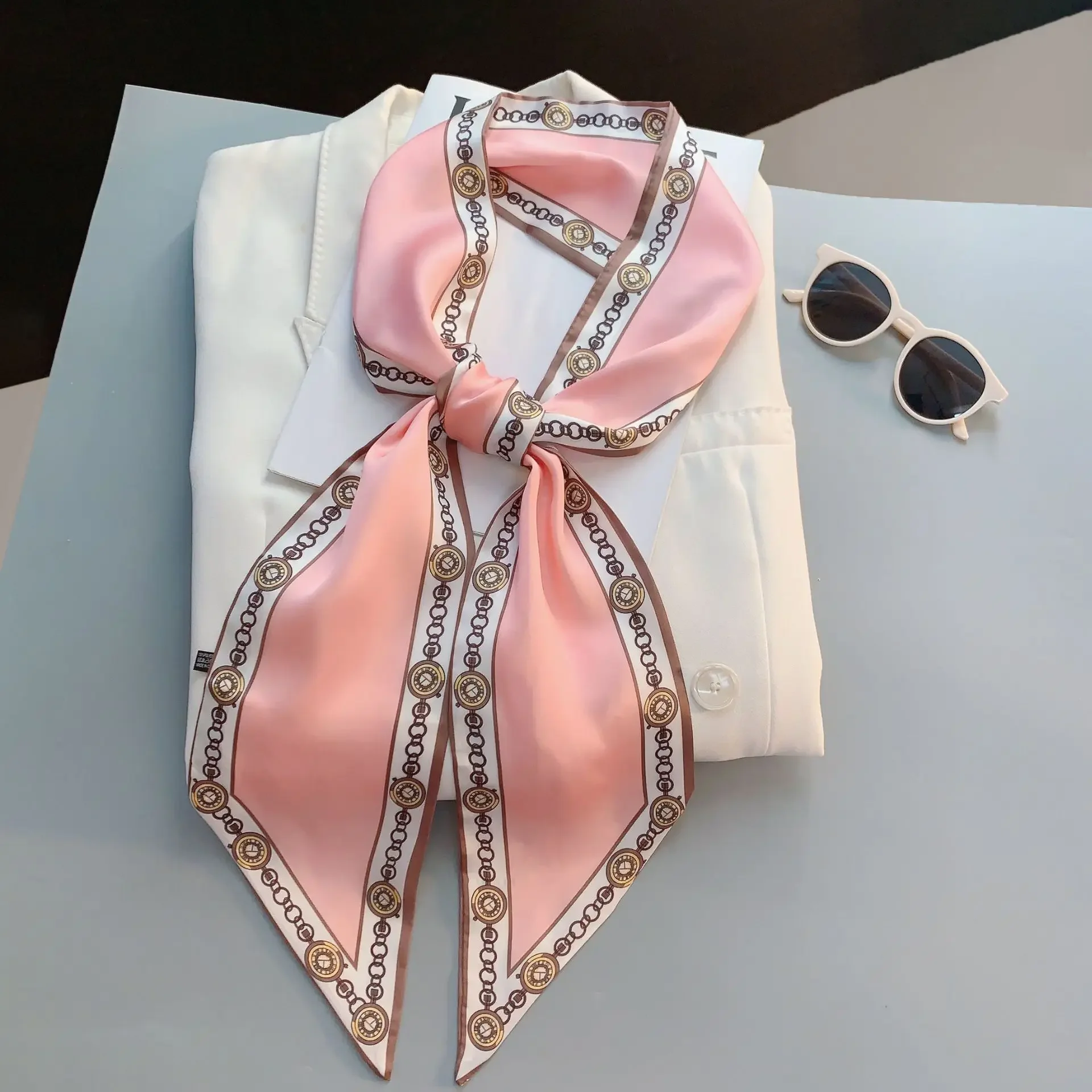 وشاح نسائي ضيق بتصميم مطبوع بن - مراجعة Women Bags Branded وسعره