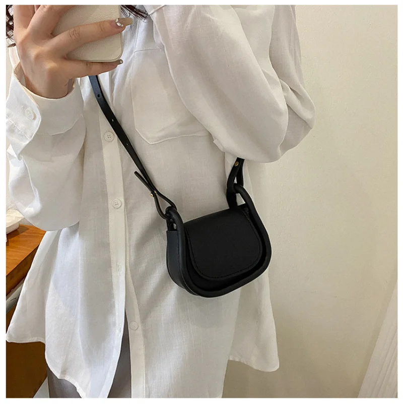 حلوى لون الموضة بولي Leather ا - مراجعة Saddle Bag Leather وسعره