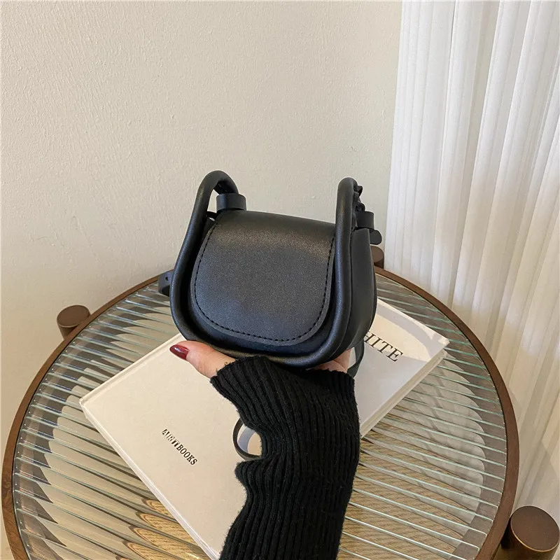 حلوى لون الموضة بولي Leather ا - مراجعة Saddle Bag Leather وسعره