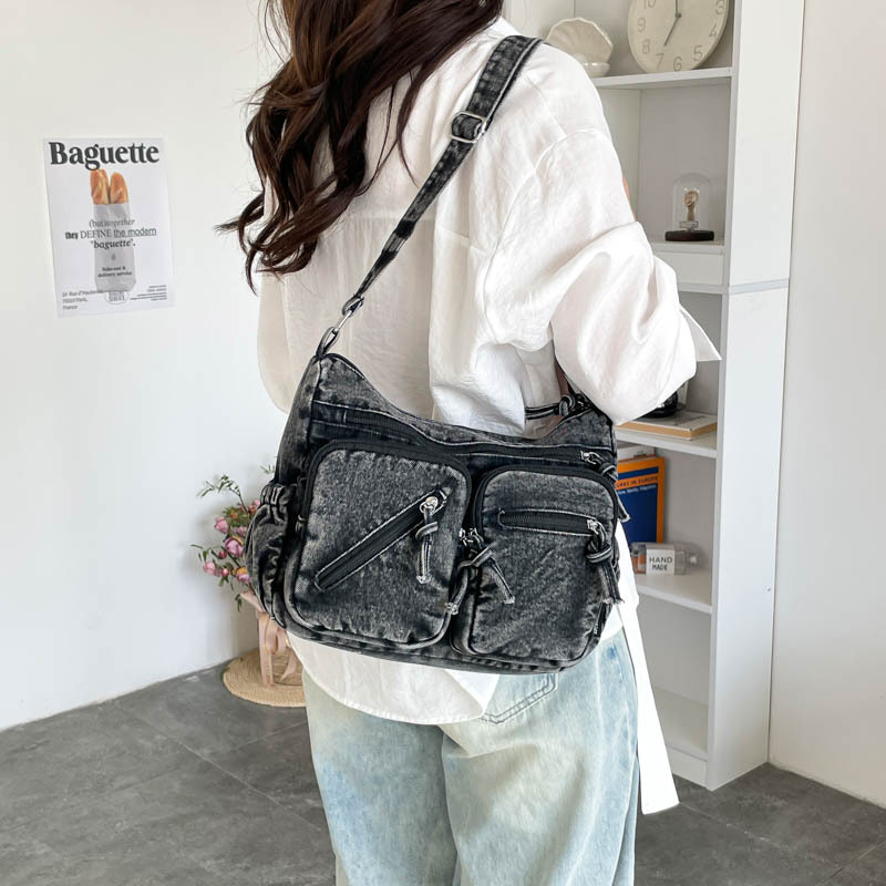 حقيبة كتف من الدنيم بتصميم عصر - مراجعة Women'S Kipling Bags وسعره