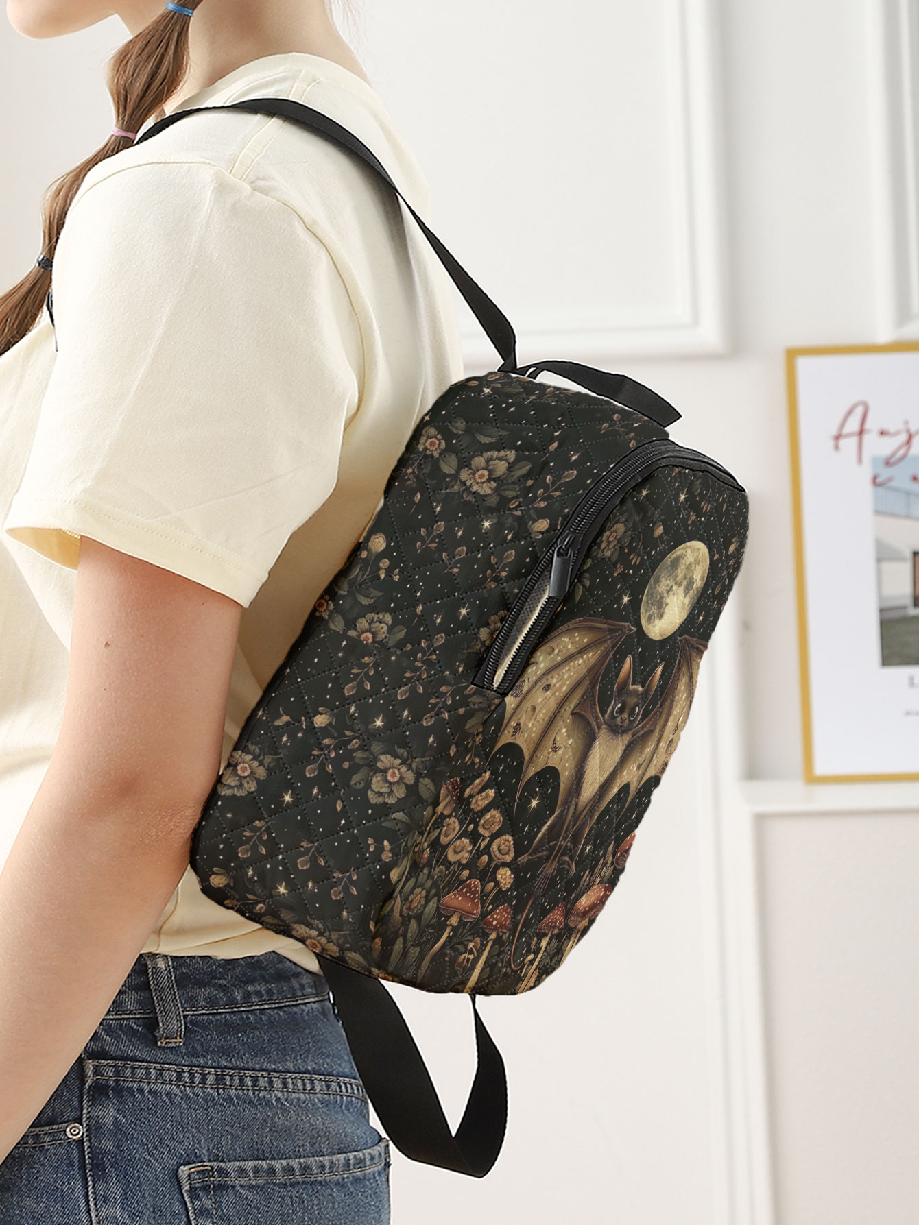 حقيبة ظهر مبطنة مزخرفة بنقشة ز - مراجعة Mini Backpack Women وسعره