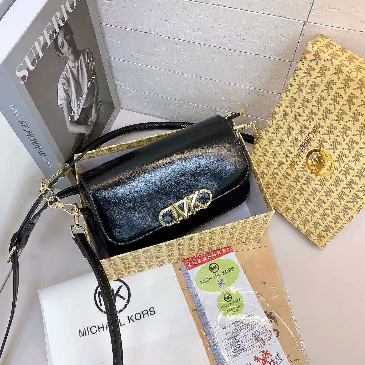 حقيبة نسائية من مايكل كورس، حق - مراجعة Women'S Bags Of Michael Kors وسعره