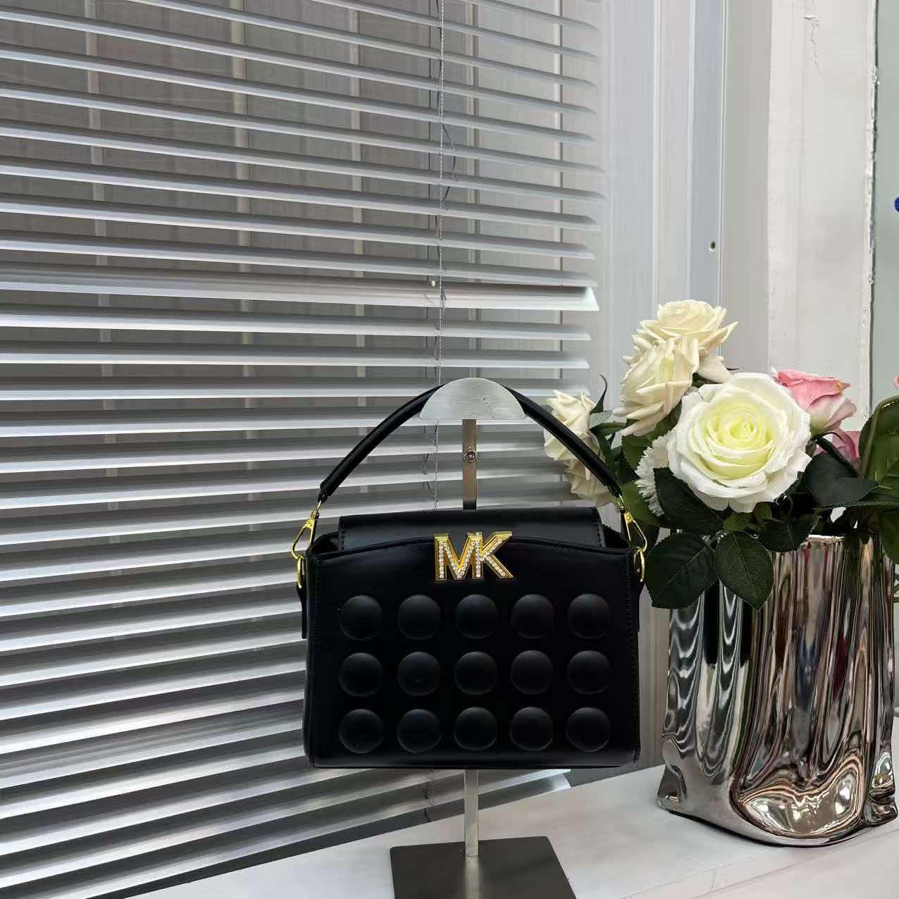 حقيبة يد نسائية فاخرة خفيفة ال - مراجعة Women'S Bags Of Michael Kors وسعره