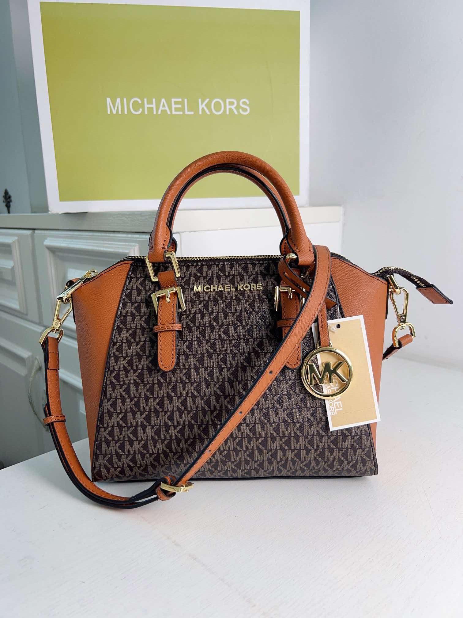 حقيبة يد نسائية جديدة من مايكل - مراجعة Women'S Bags Of Michael Kors وسعره