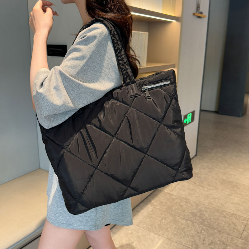 حقيبة لياقة بدنية جديدة للنساء - مراجعة Women'S Kipling Bags وسعره