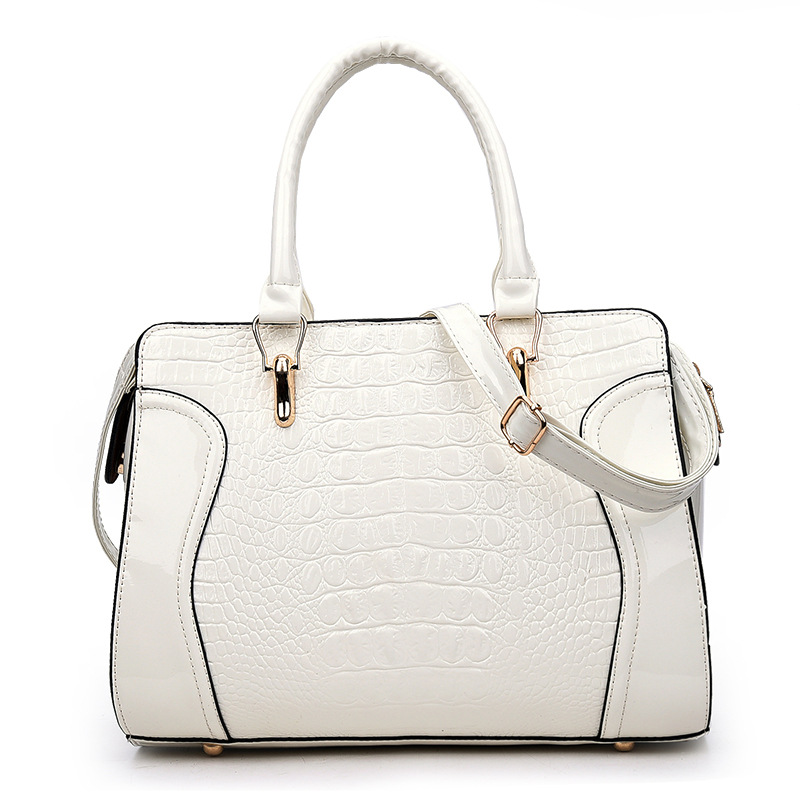 حقيبة يد نسائية عصرية بتصميم م - مراجعة Women'S Kipling Bags وسعره