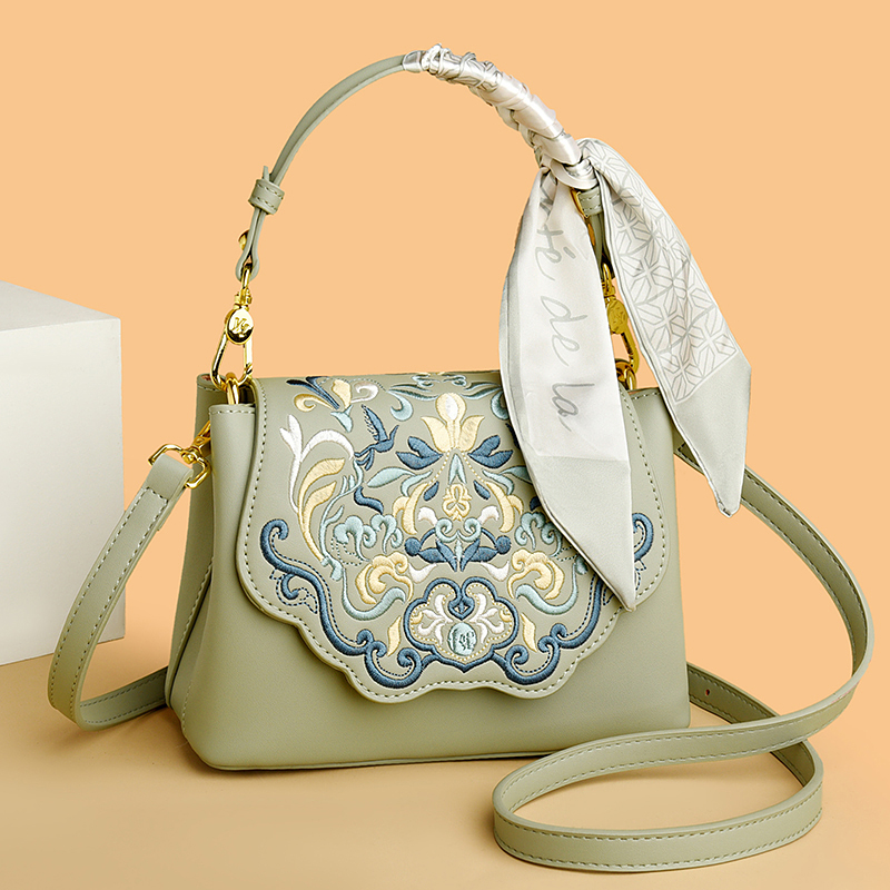 حقيبة كتف مطرزة على الموضة للن - مراجعة Women Bags Collection وسعره